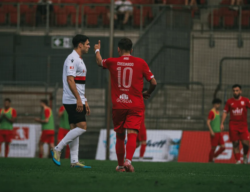 Rot Weiss Ahlen gastiert bei Victoria Clarholz