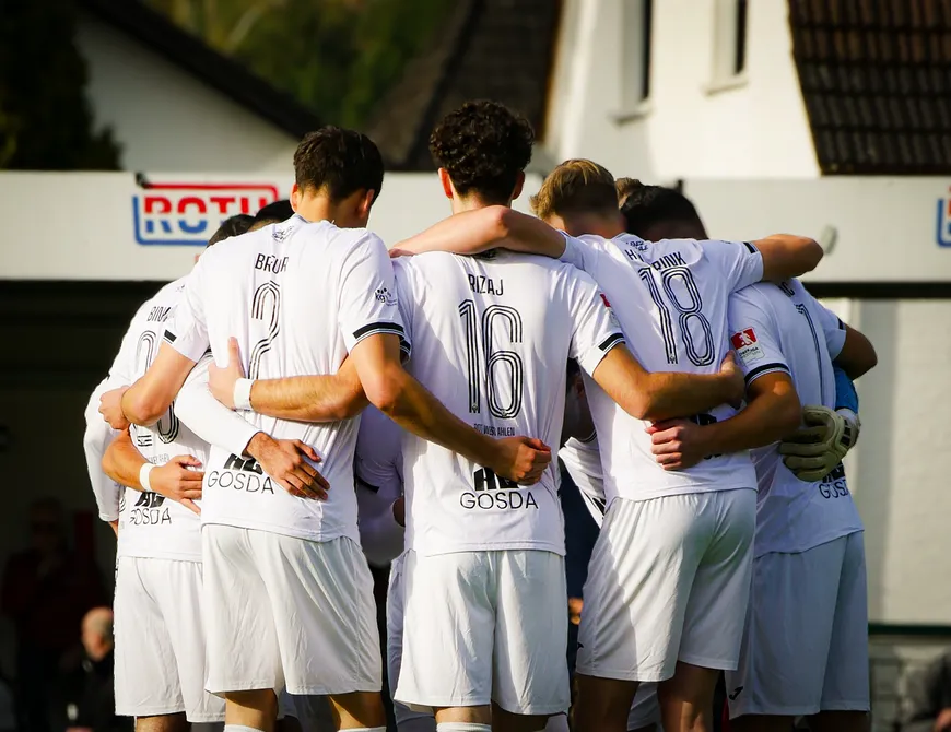 Rot Weiss Ahlen mit spätem Ausgleich – 2:2 in Finnentrop