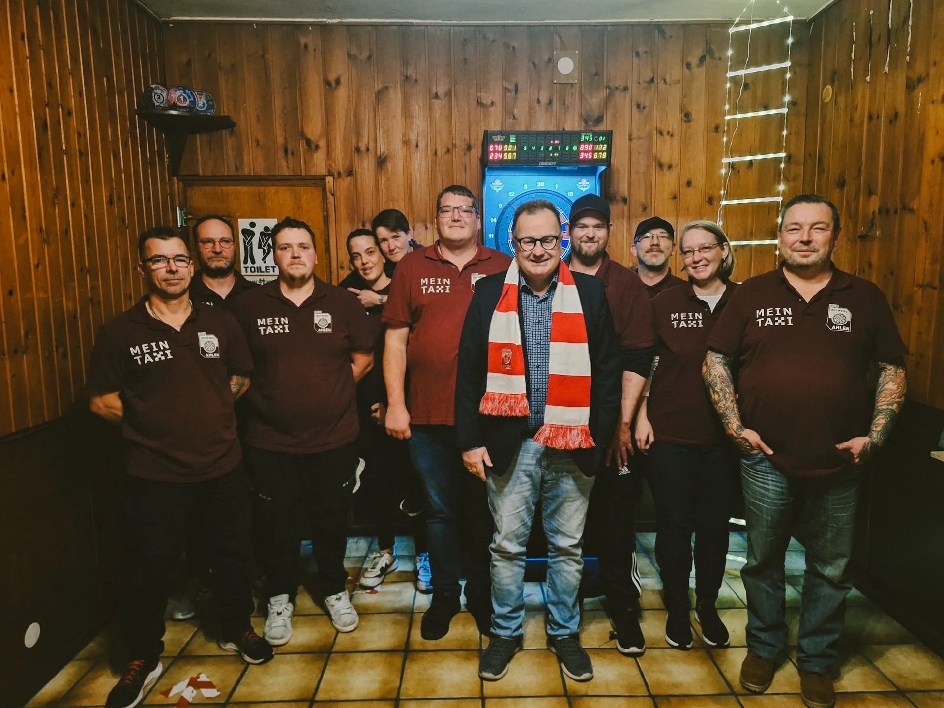 Mannschaftsfoto Dartclub - Rot Weiss Ahlen e.V.
