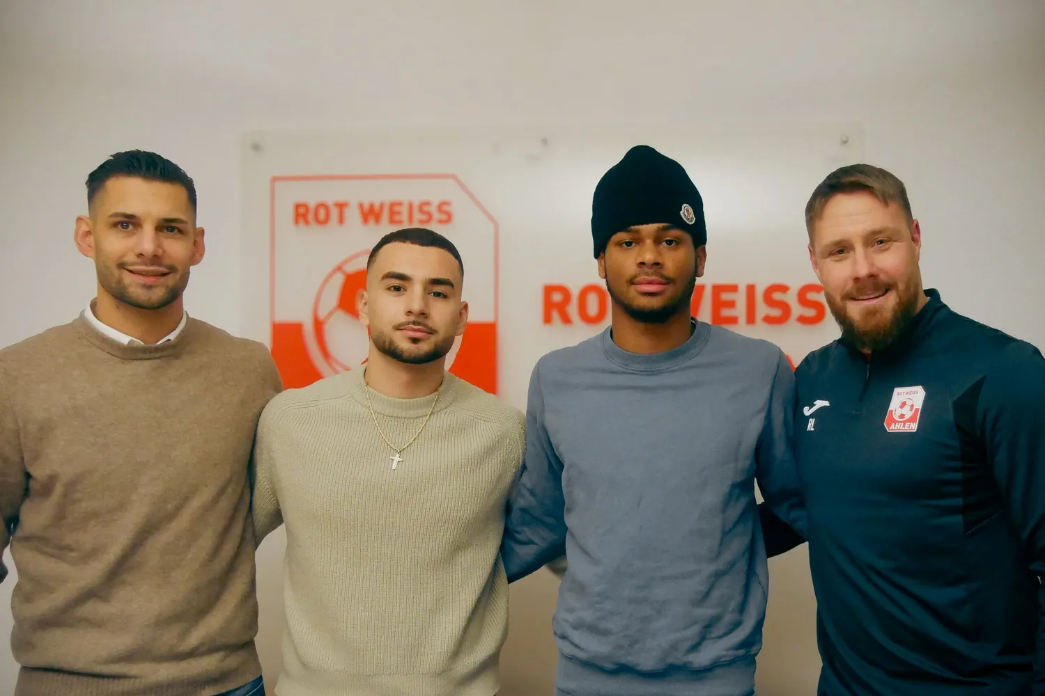 Rot Weiss Ahlen verstärkt sich doppelt