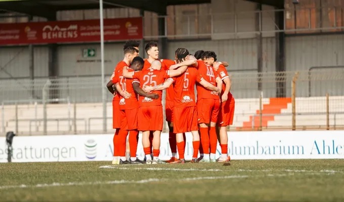 Rot Weiss Ahlen unterliegt Victoria Clarholz