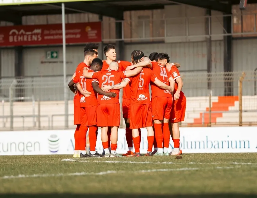 Rot Weiss Ahlen unterliegt Victoria Clarholz