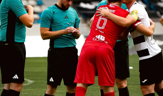Rot Weiss Ahlen empfängt Tabellenführer SG Wattenscheid 09