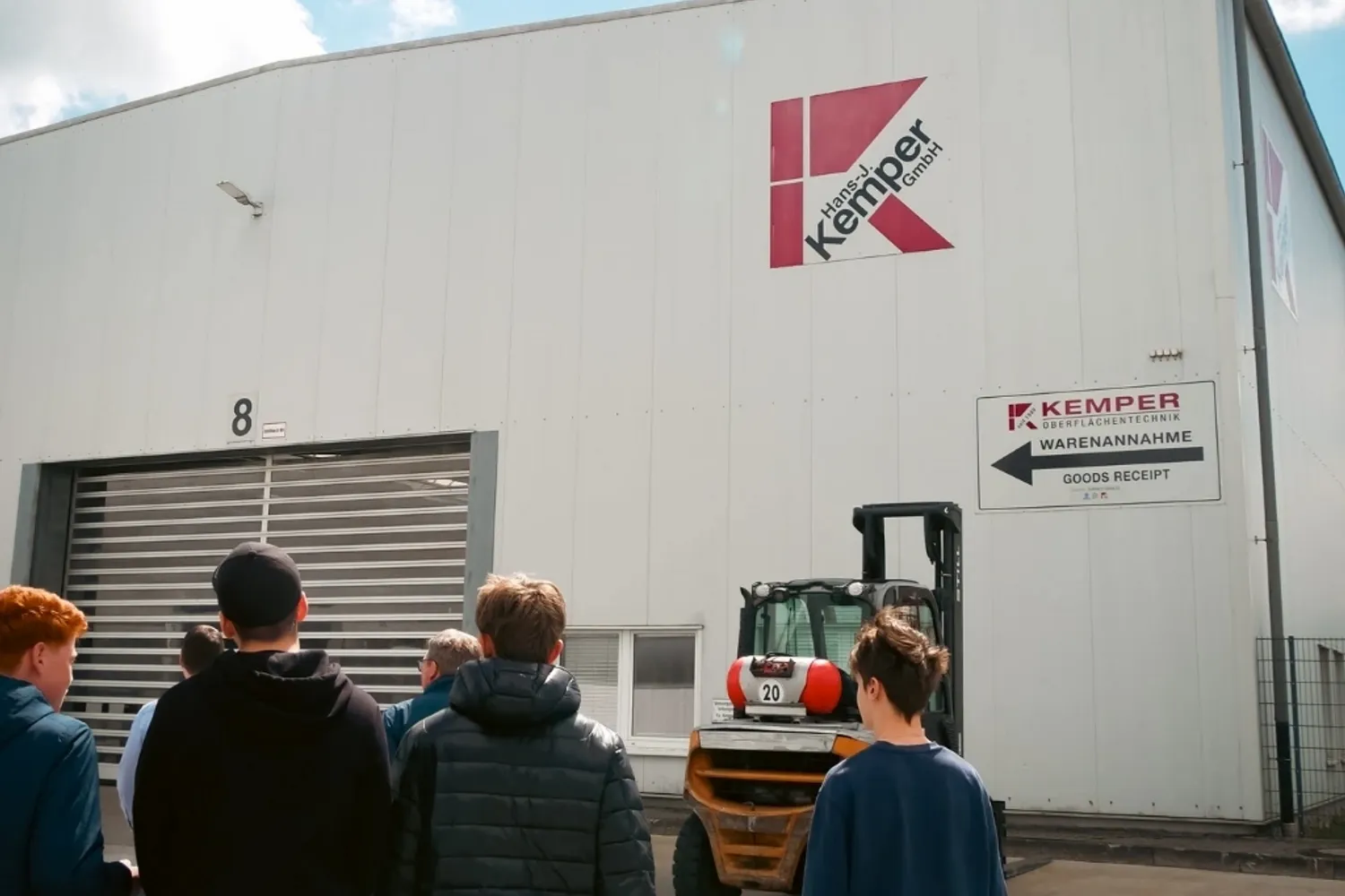 Wersenachwuchs zu Besuch bei Kemper Oberflächentechnik