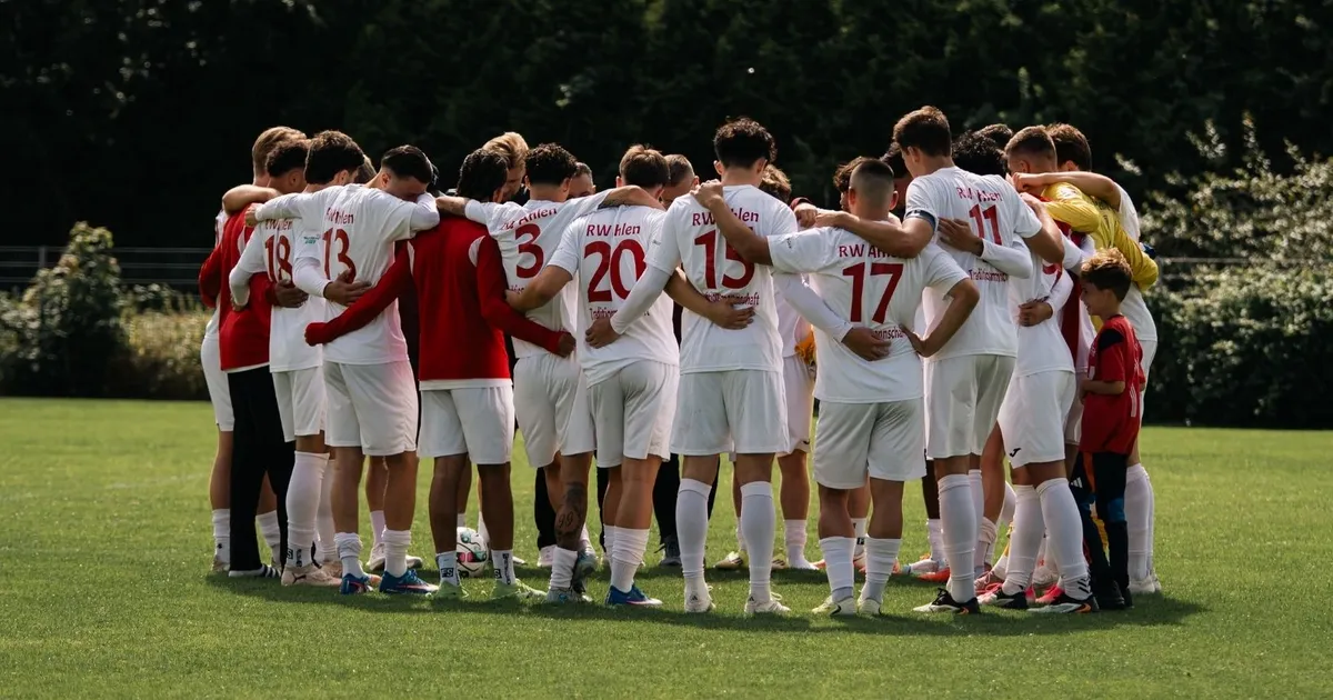 RWA celebrates 3-1 friendly win against FC Iserlohn