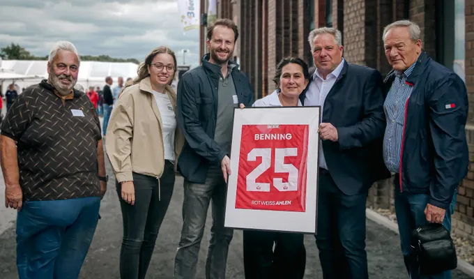 RWA gratuliert Elektro Benning zum Jubiläum