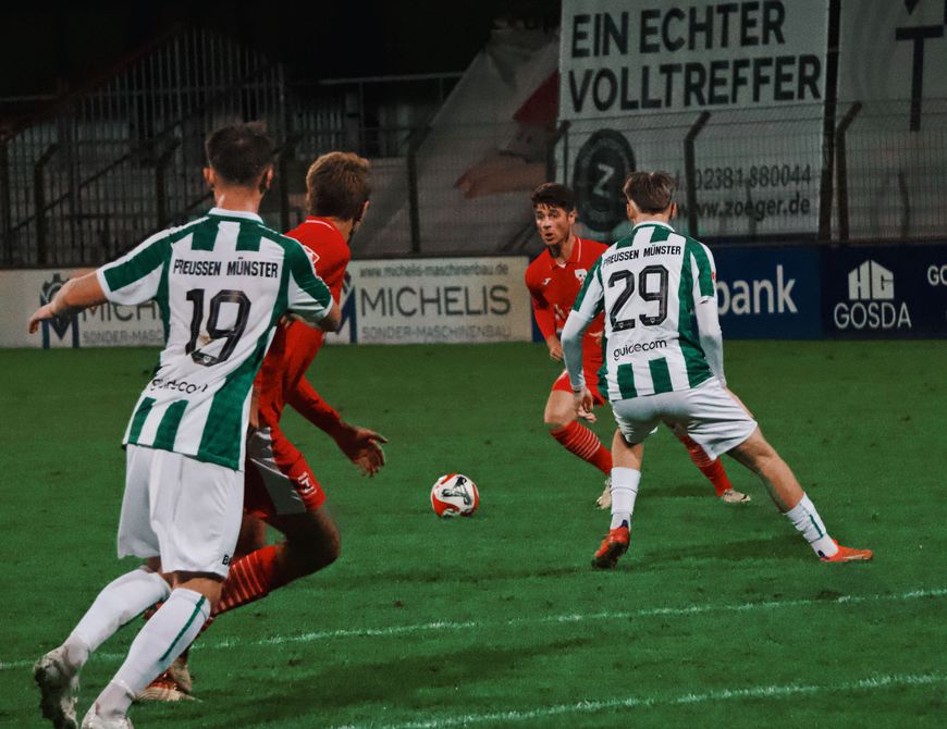 Rot Weiss Ahlen trifft auswärts auf die SpVgg Erkenschwick