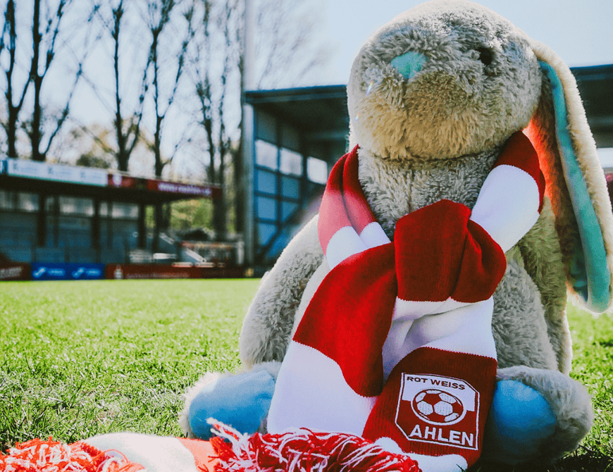„Auf die Eier, fertig, los!“ – Große Ostereiersuche im Wersestadion